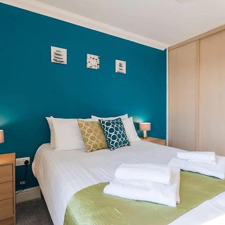 Godwin Court Apartments Swindon Kültér fotó