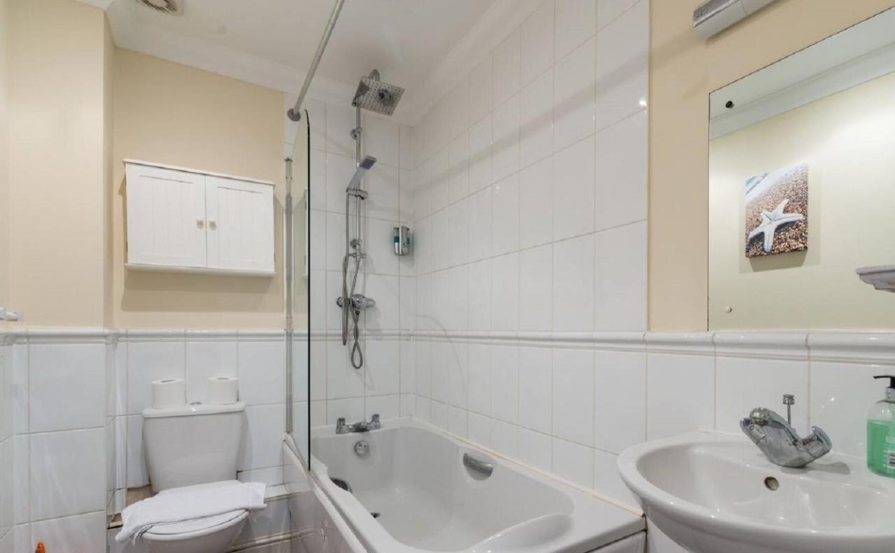 Godwin Court Apartments Swindon Kültér fotó