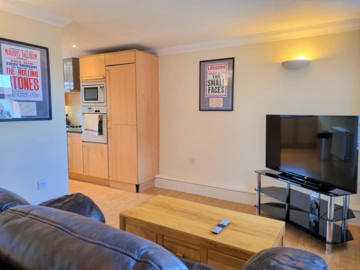 Godwin Court Apartments Swindon Kültér fotó